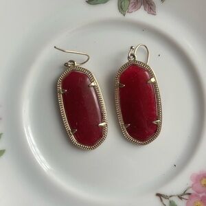 Kendra Scott Maroon Elle Drops in Gold Frame